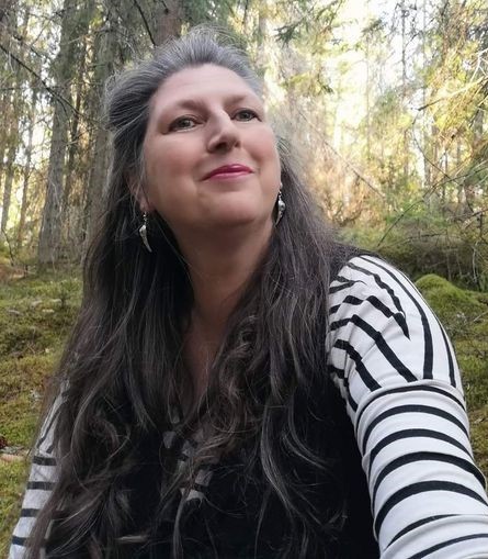 International Teacher, Author, Painter and Forest Witch in Europe and Globally